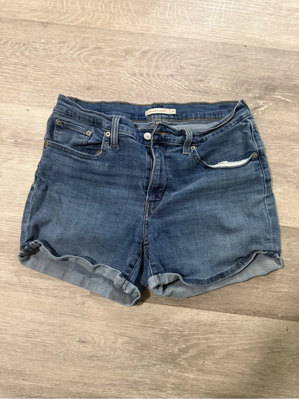 Levi’s Denim Shorts 30W